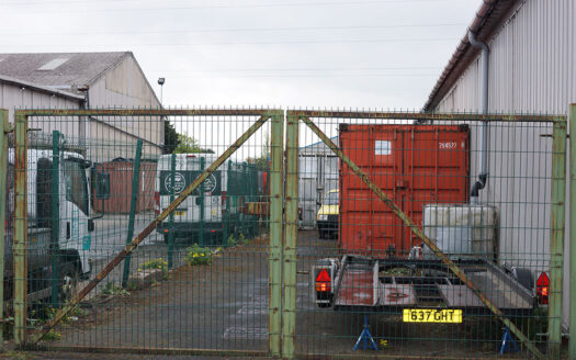 Storage Container to Let Unit R Rothwell Leeds